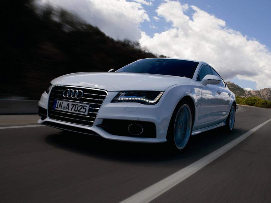  Audi A7 Sportback 3.0 TDI Quattro S-Line 2010 года  (фото 1 из 4)